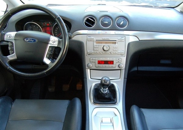 Ford S Max bérlés